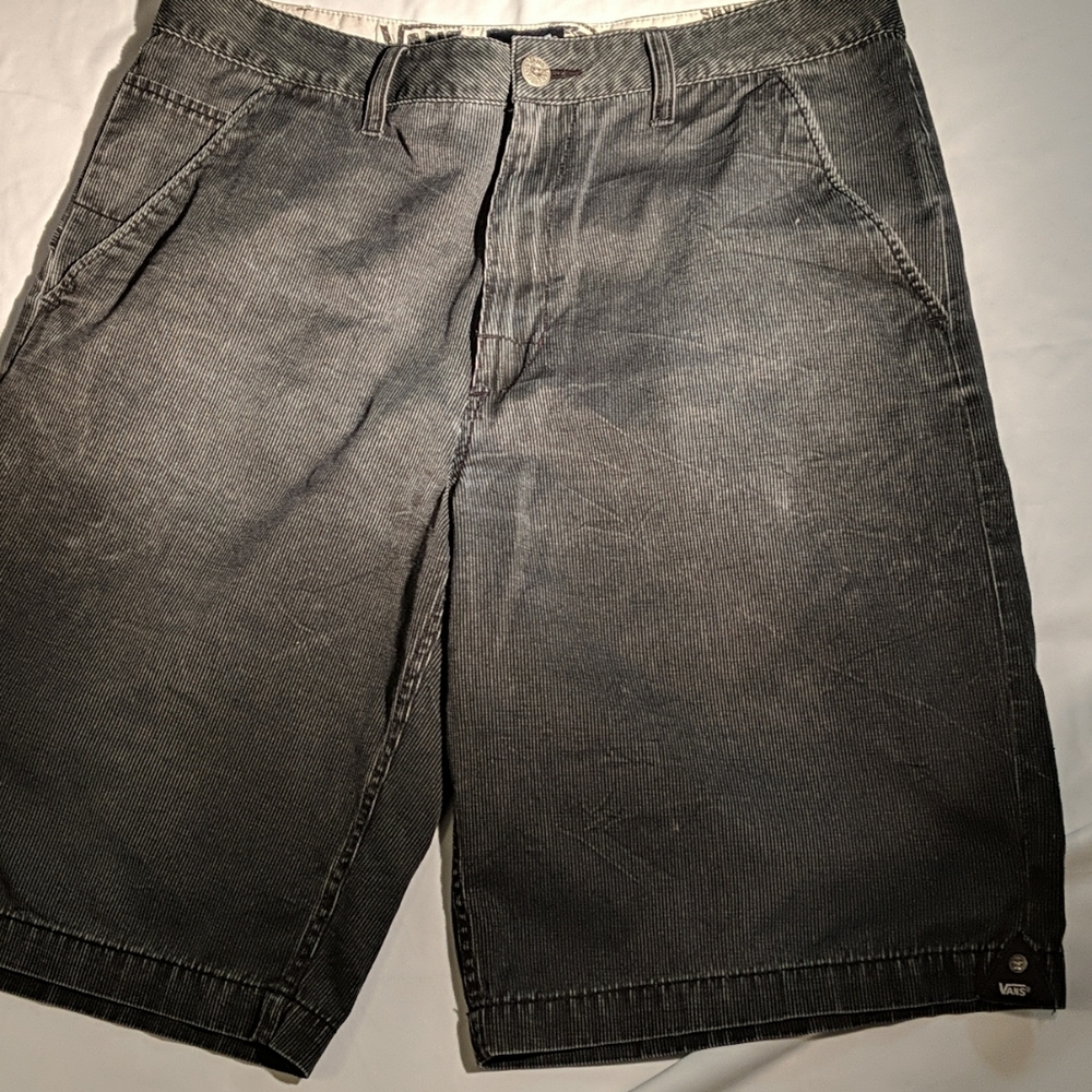 VANS SHORTS